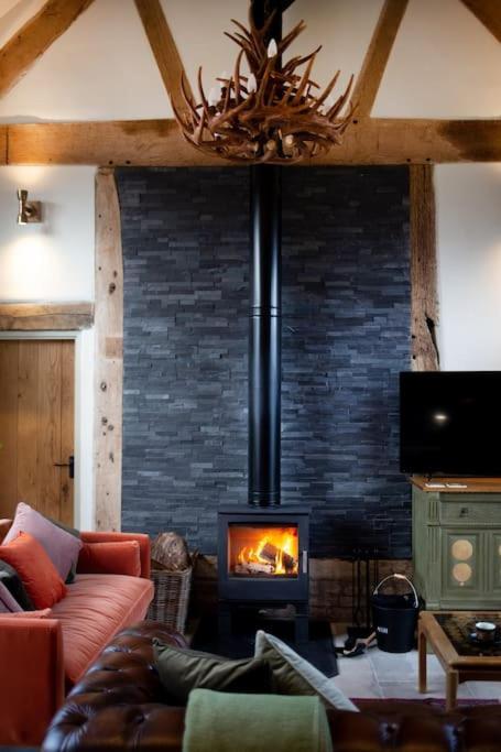 The Cart House - Beautiful Contemporary Barn - Hot Tub Apartamento Bridgnorth Exterior foto