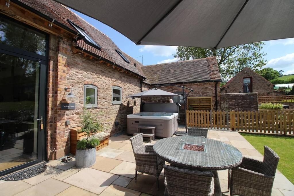 The Cart House - Beautiful Contemporary Barn - Hot Tub Apartamento Bridgnorth Exterior foto
